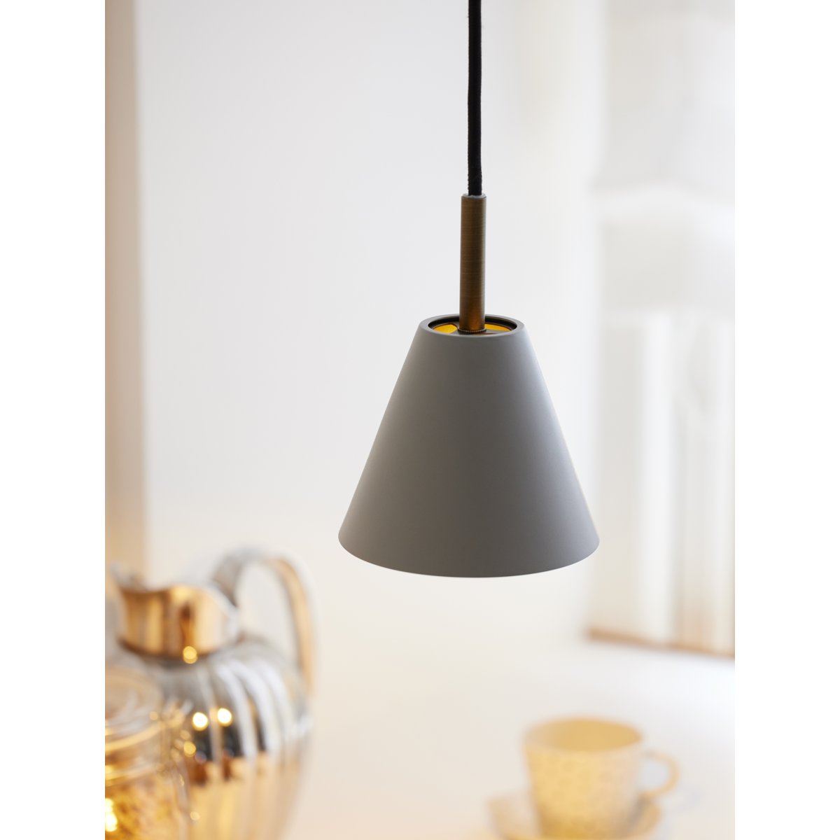 Suspension Hygge métal Ø12 cm – Gris chaud