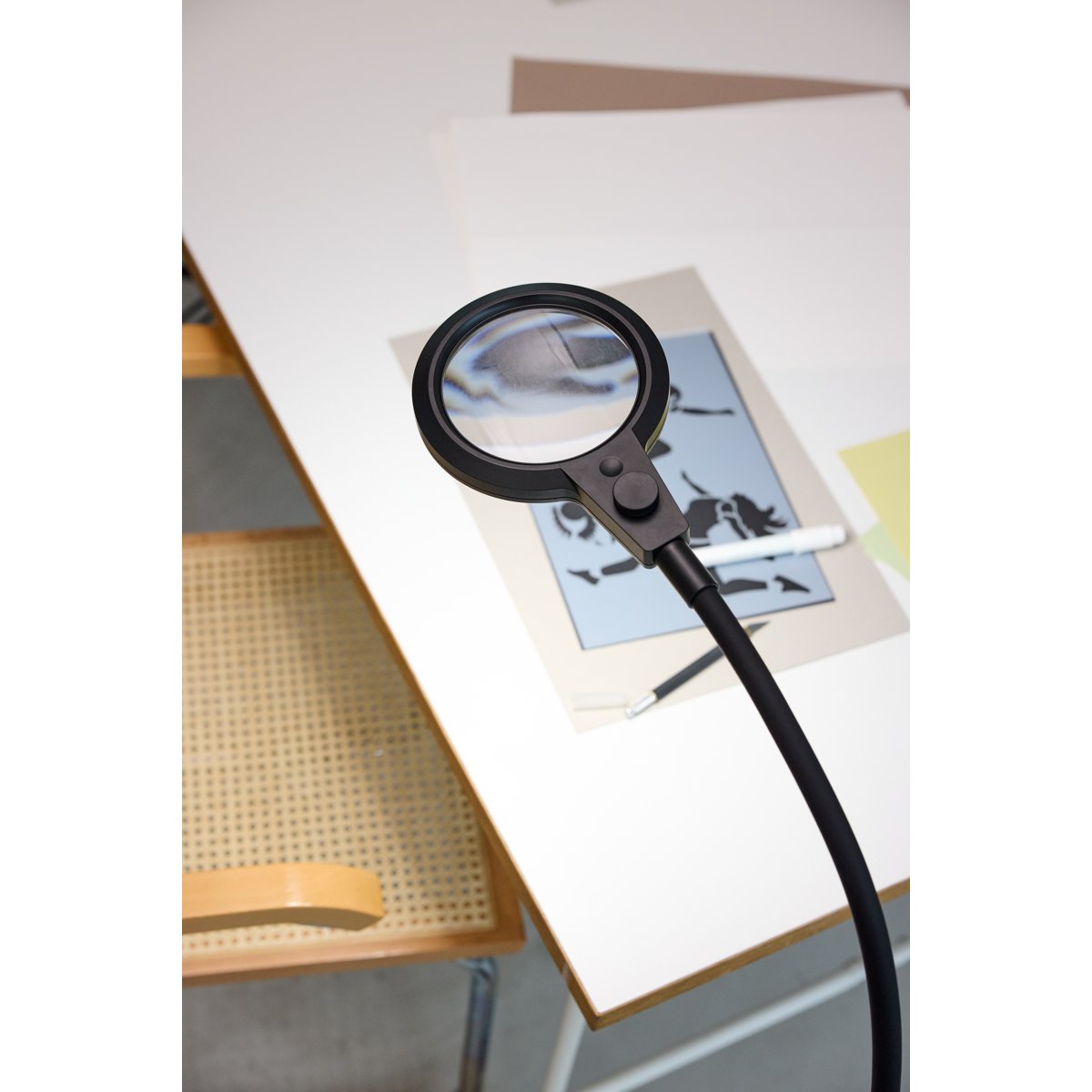 Lampadaire nomade Magni Charge Superflex – Noir