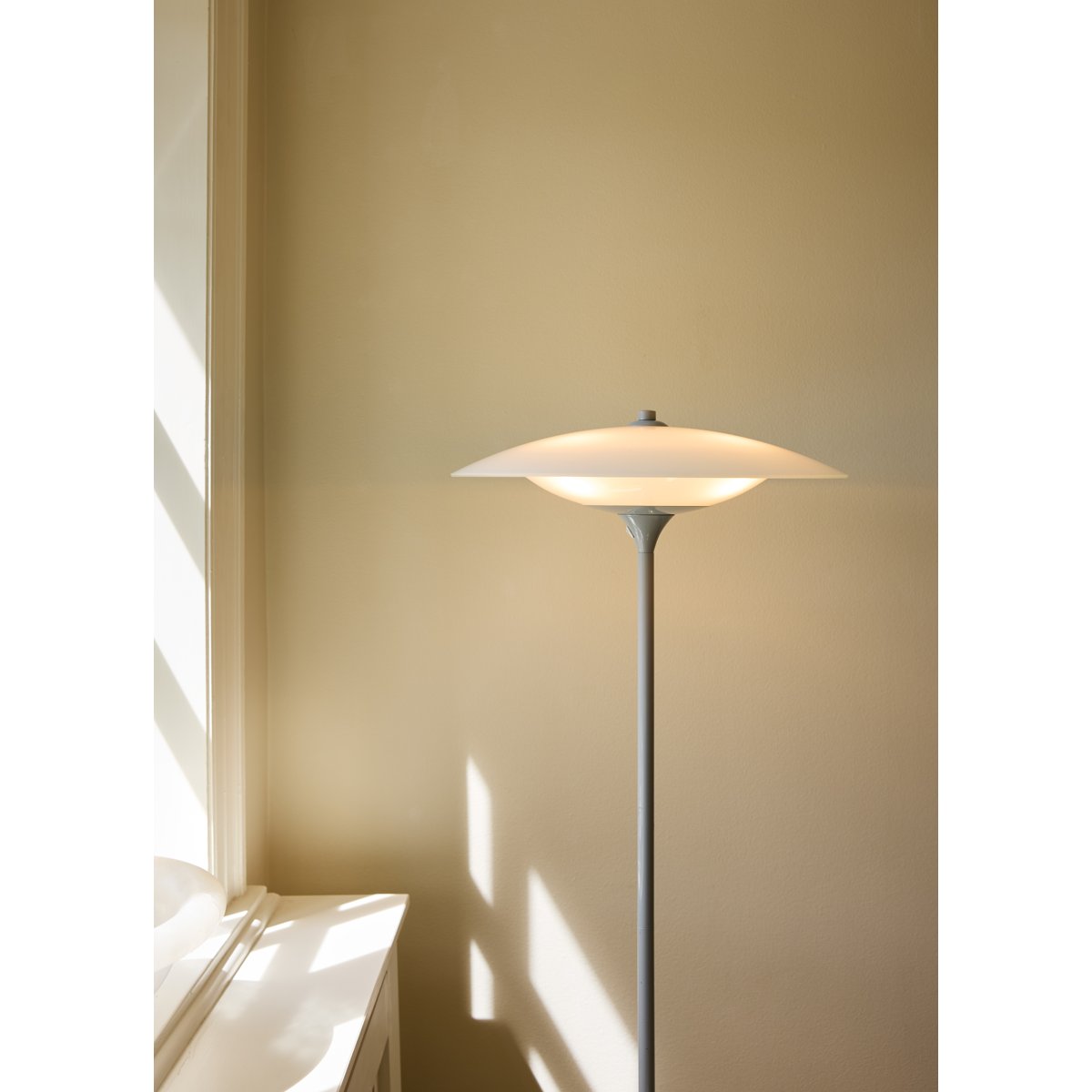 Lampadaire Baroni Ø46 – Gris