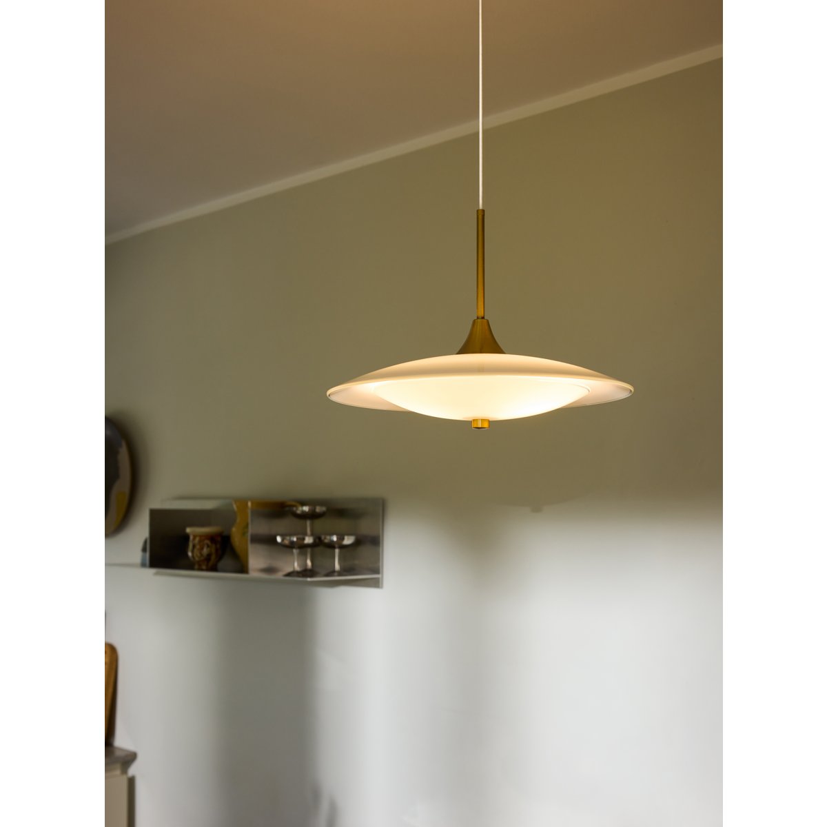 Suspension Baroni Ø35 – Opale / laiton