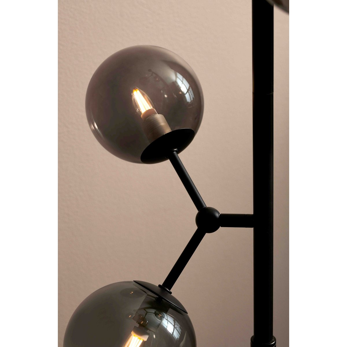 Lampadaire Atom 6 x G9 – Noir / verre fumé