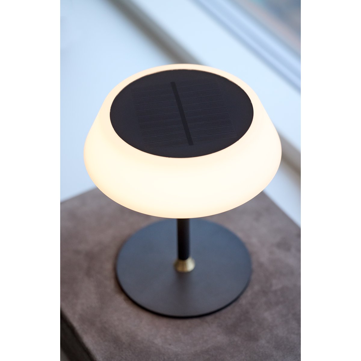 Lampe à poser nomade solaire – Noir