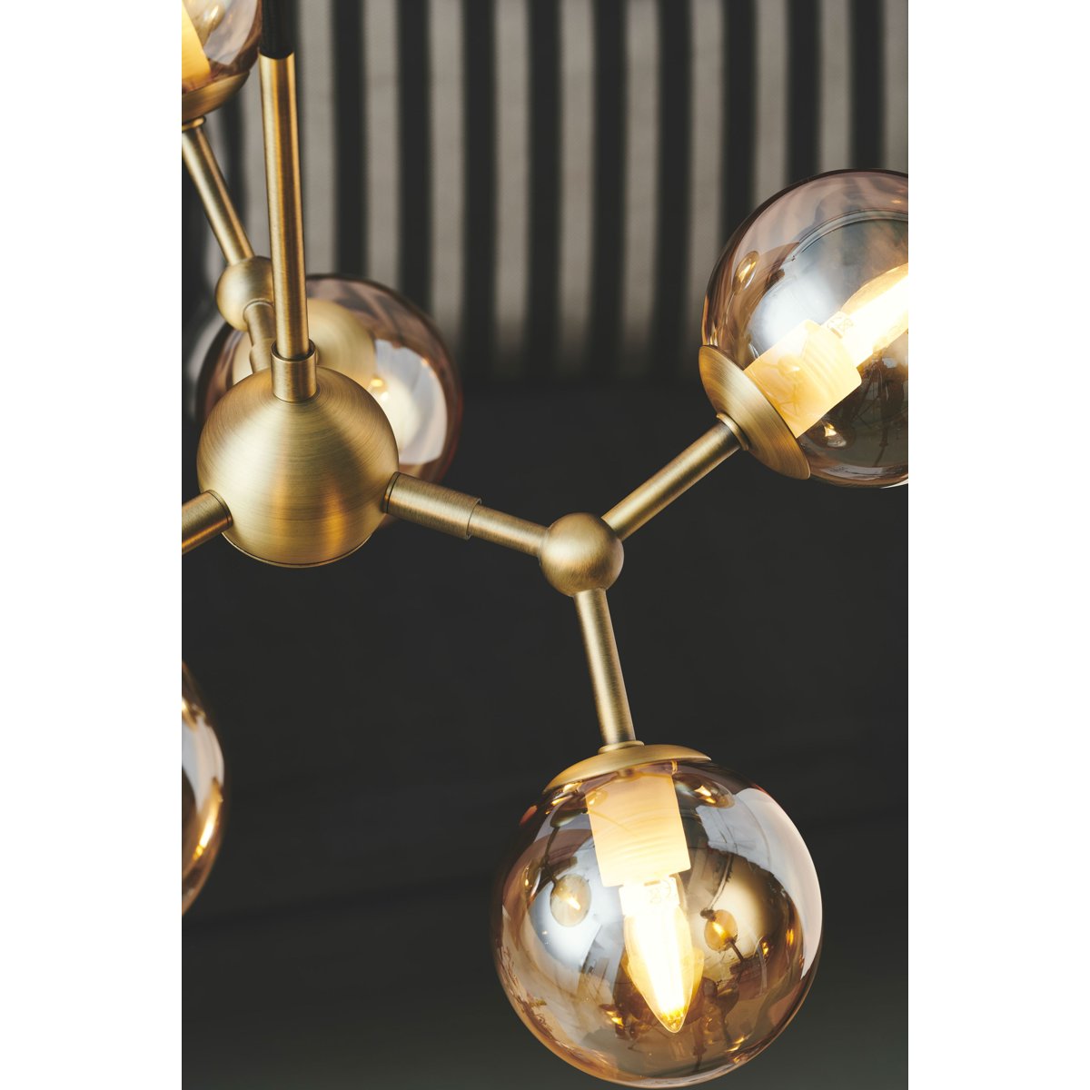 Mini-lustre Atom 6 x G9 – Laiton antique / verre ambre