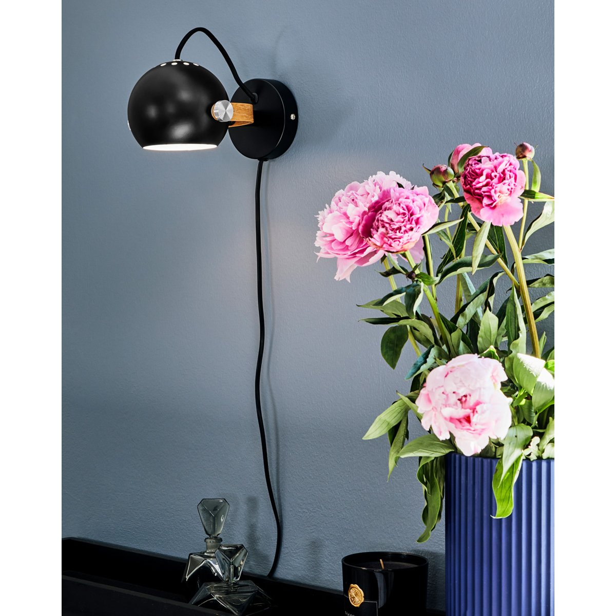 Applique DC Ø12 G9 – Noir / chêne