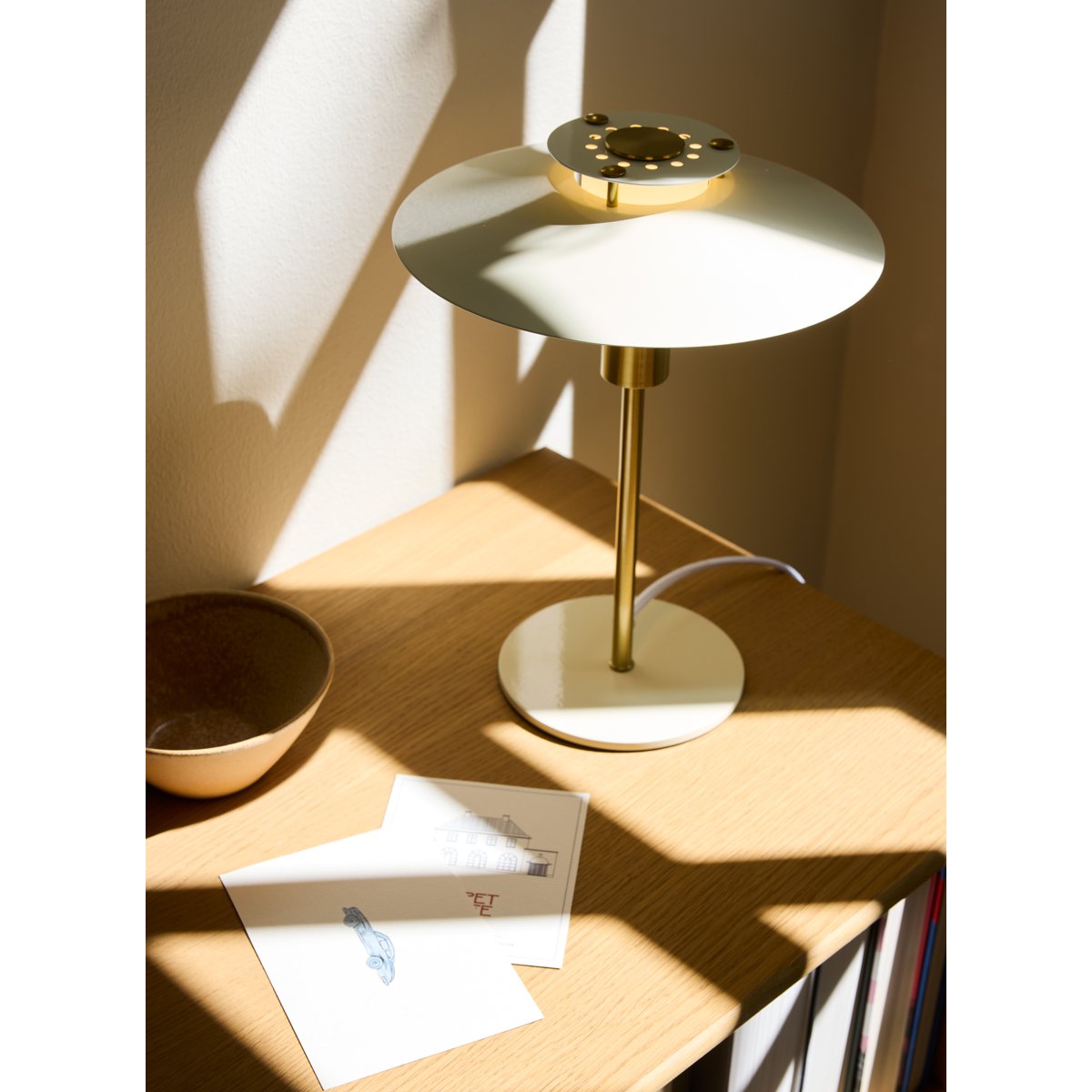 Lampe à poser Rivoli – Crème