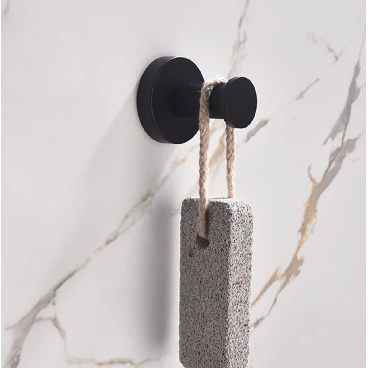 Porte-serviettes noir mate strié