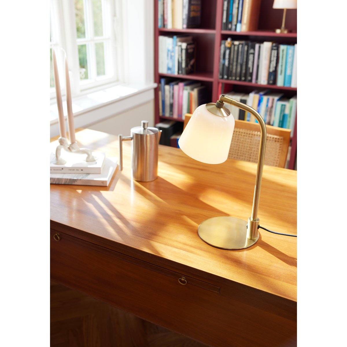Lampe à poser Room 49 – Opale / laiton antique