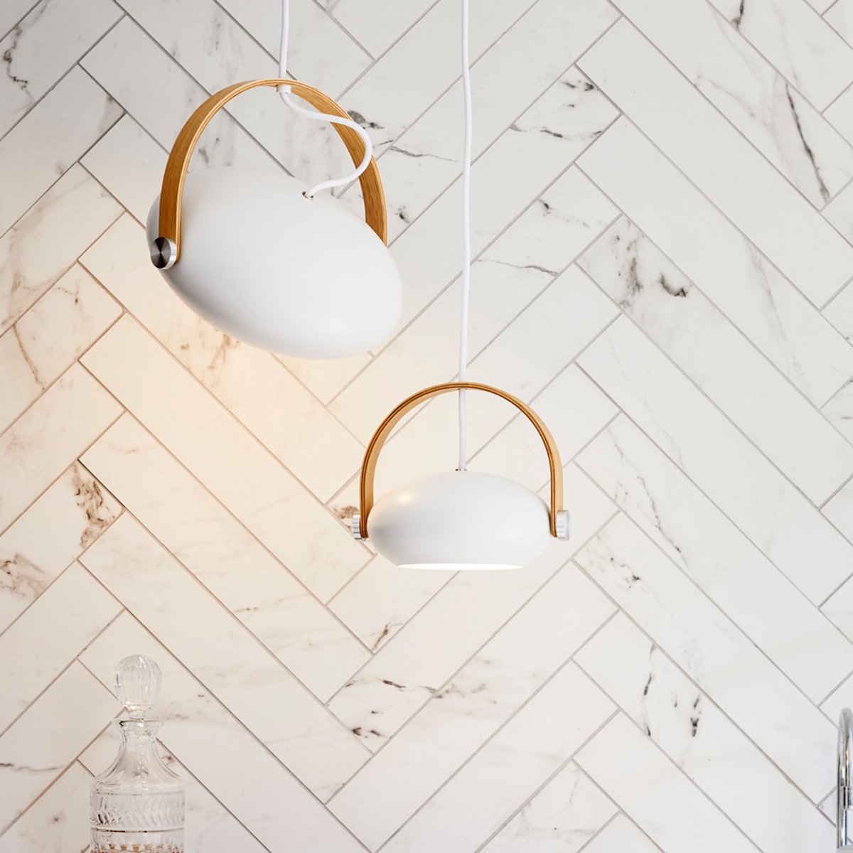 Suspension DC Ø26 E27 – Blanc / chêne