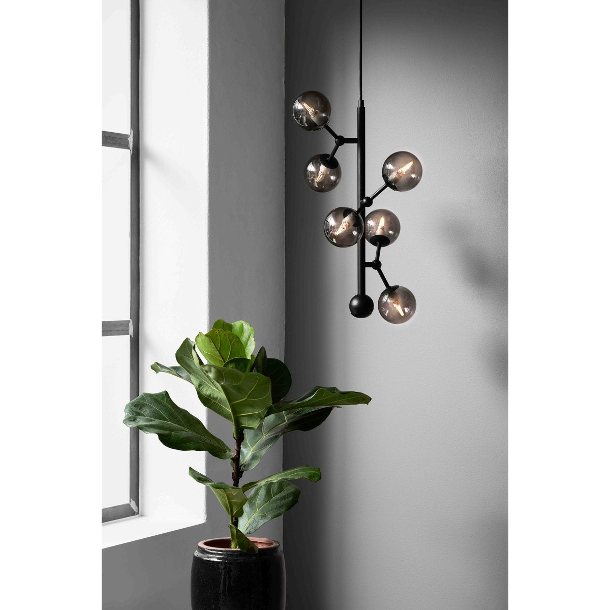 Suspension Atom Vertical 6 x G9 – Noir / verre fumé