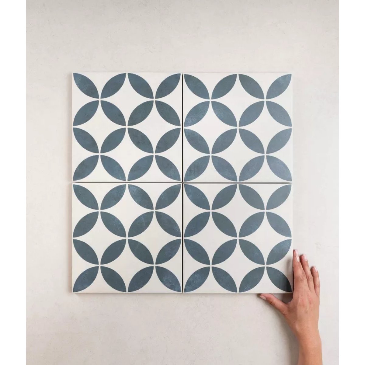Carrelage Imitation Carreaux De Ciment 22,3x22,3 HAVANA White Petals