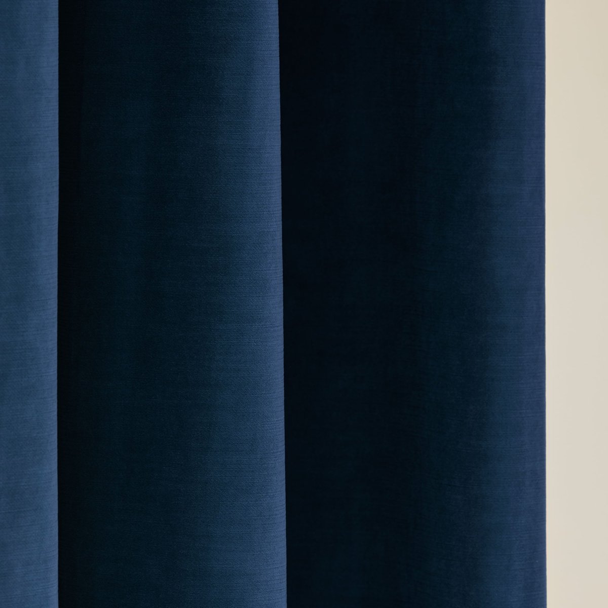 Rideau à oeillets dorés DALILA bleu nuit