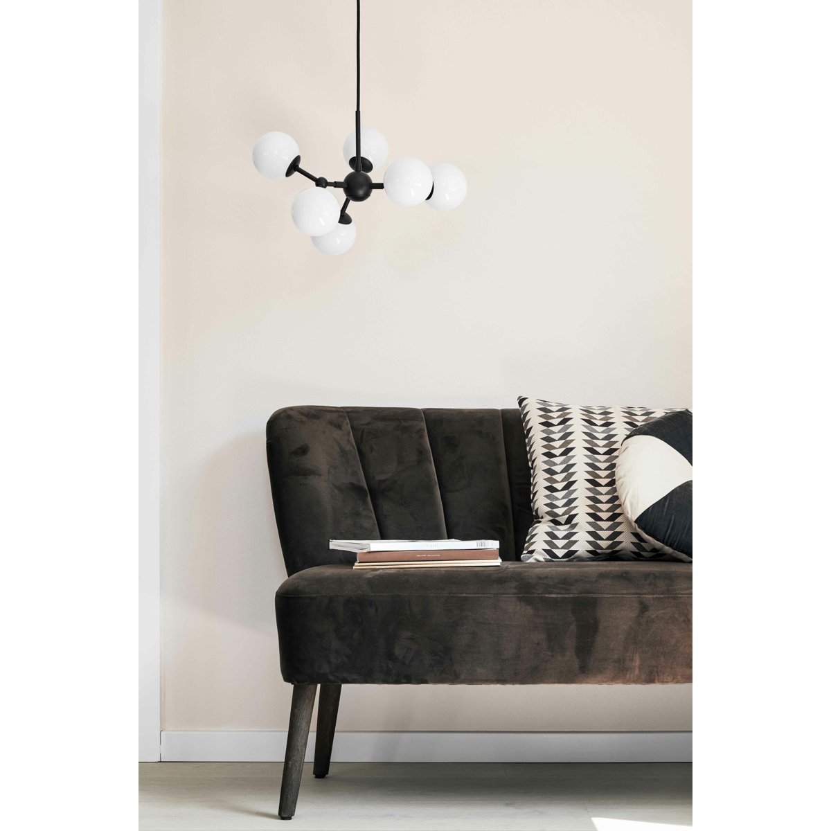 Mini-lustre Atom 6 x G9 – Noir / verre opale