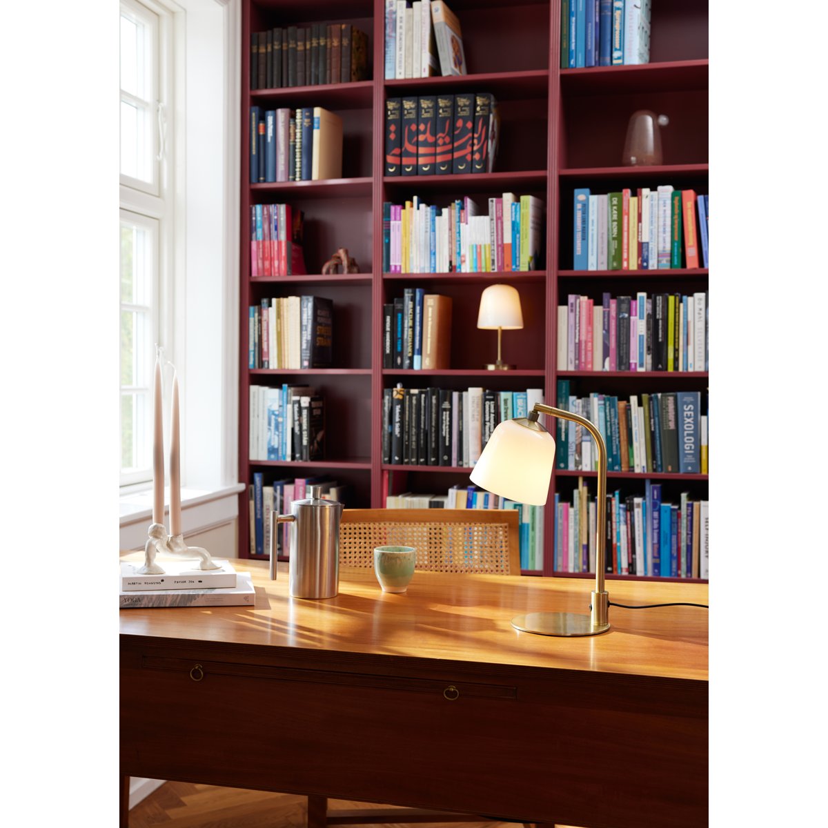 Lampe à poser Room 49 – Opale / laiton antique