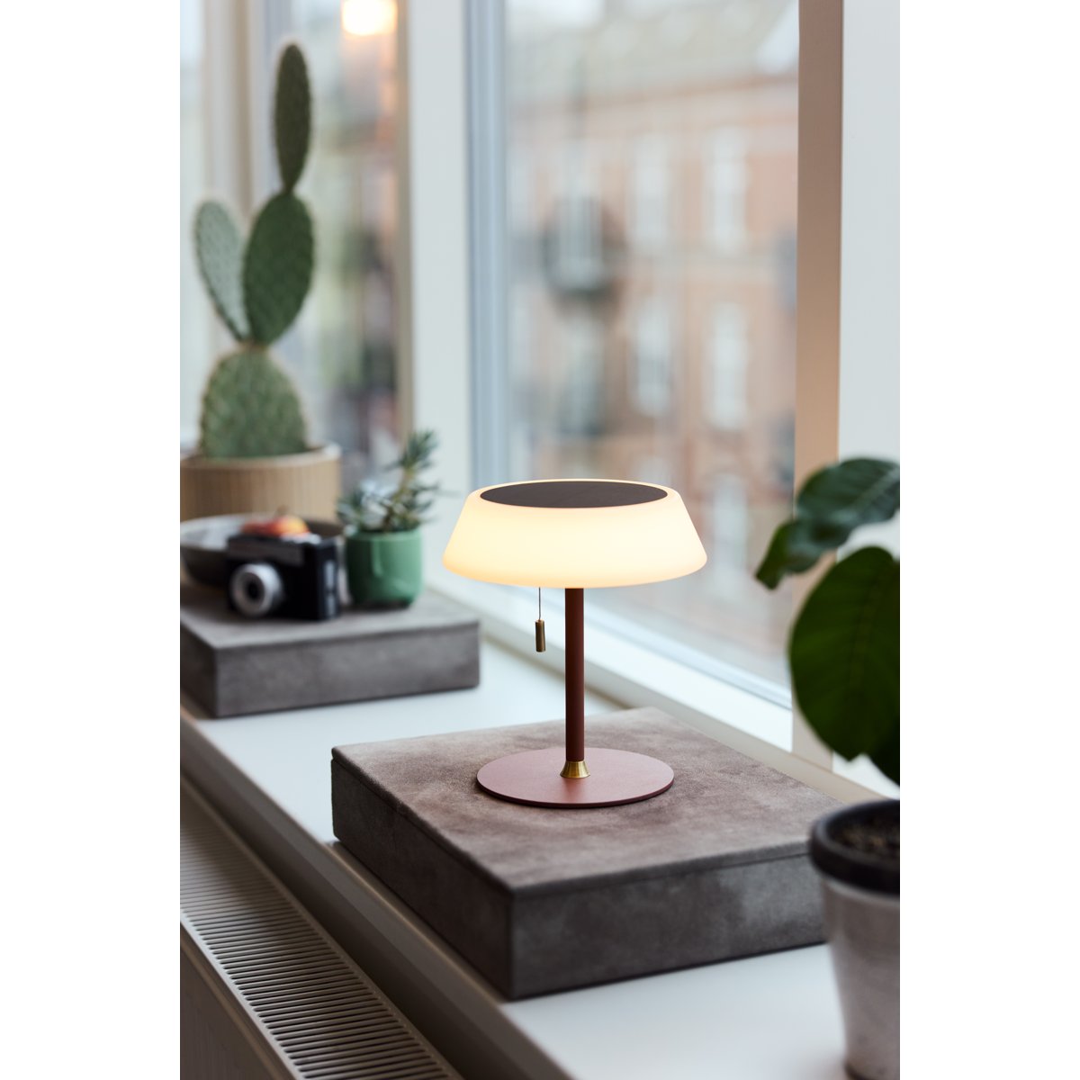 Lampe à poser nomade solaire – Terracotta