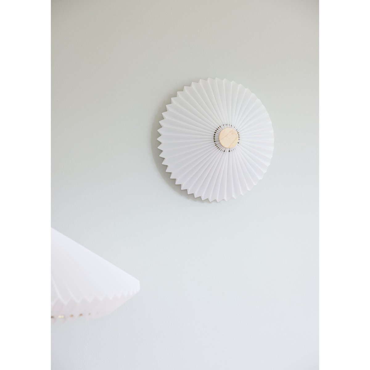 Plafonnier Paris Ø50 – Blanc pur / laiton antique