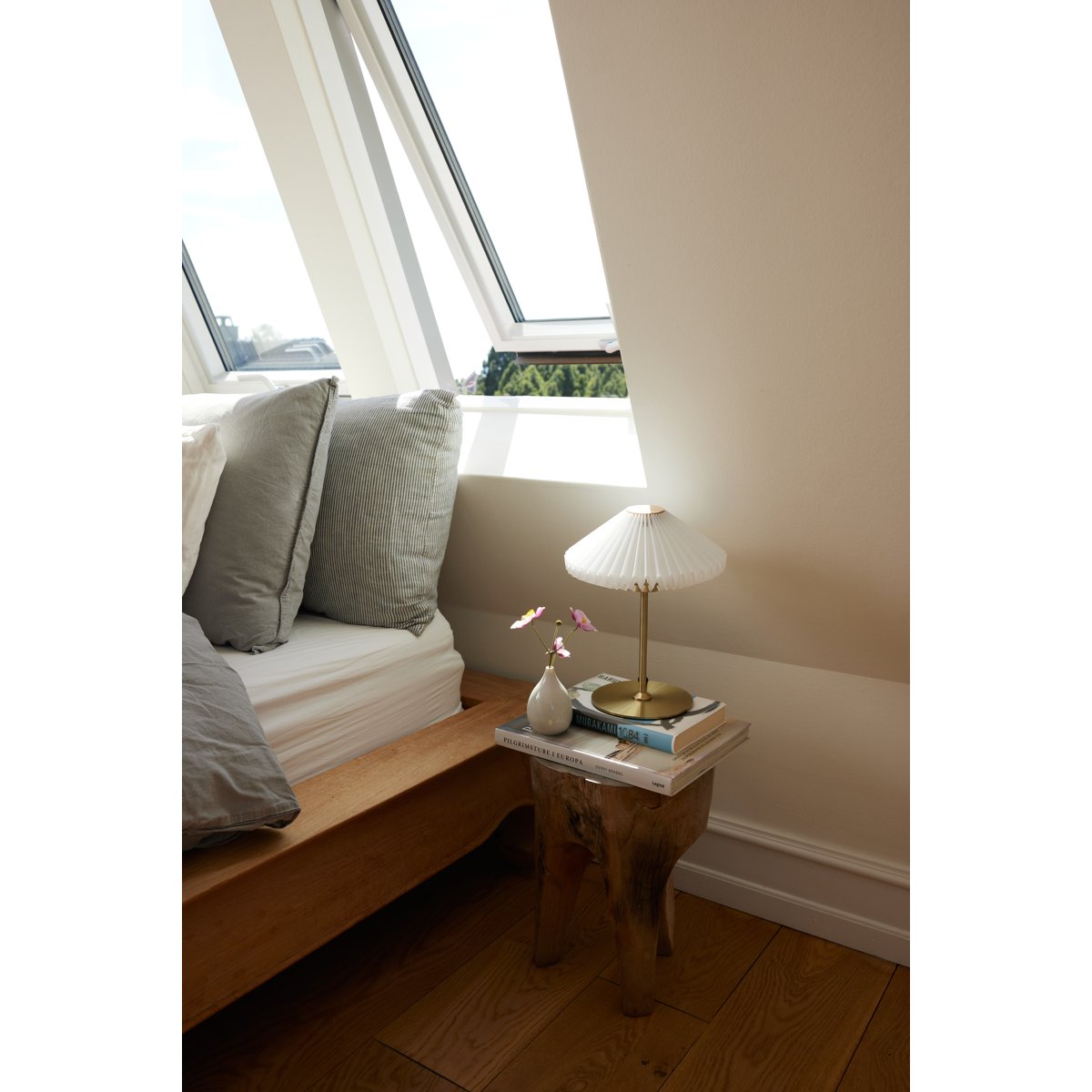 Lampe à poser nomade Paris To Go Ø22 – Blanc pur / laiton antique