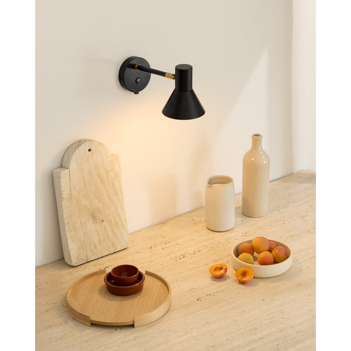 Applique Style E27 – Noir / laiton antique