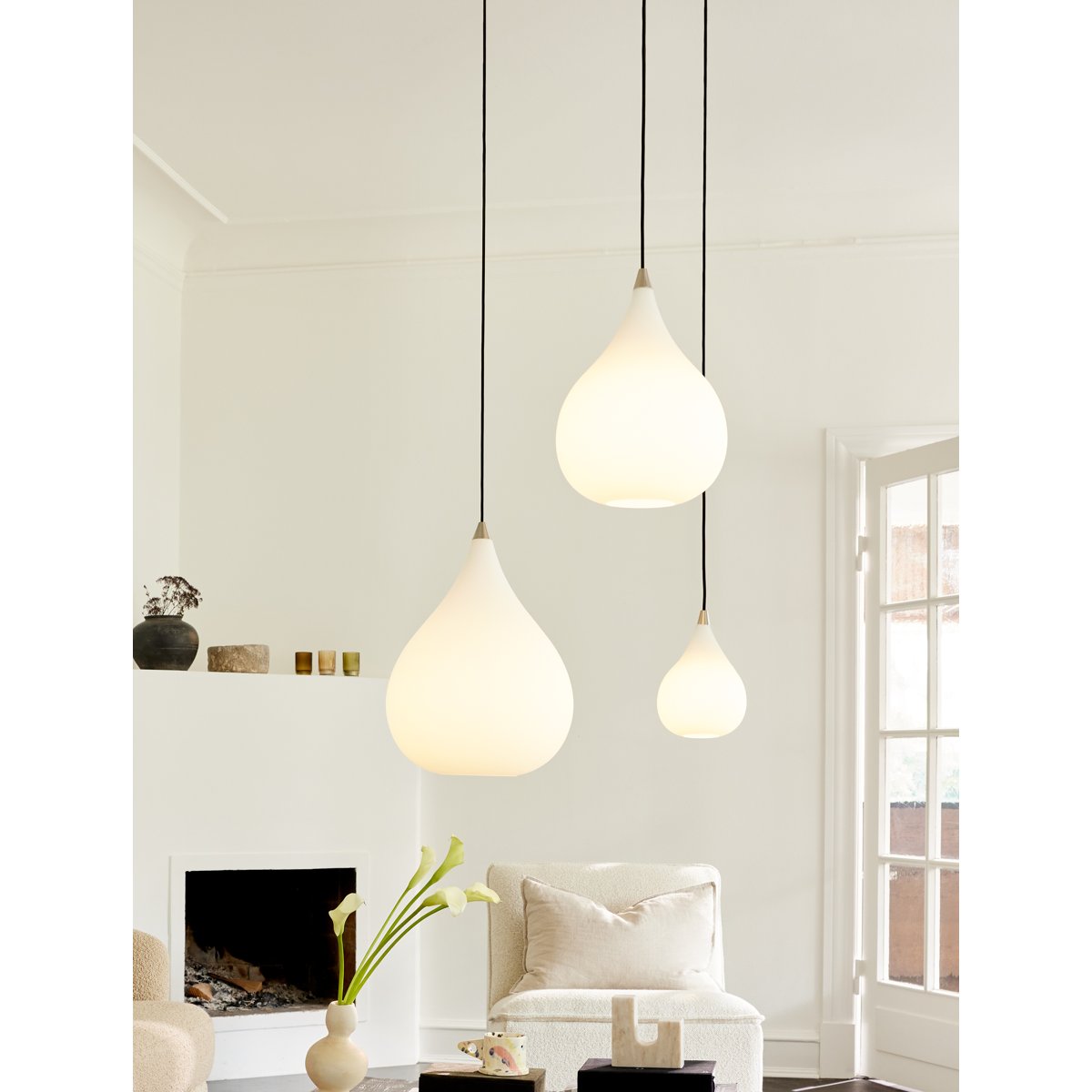 Suspension Drops Ø17 – Verre opale / acier