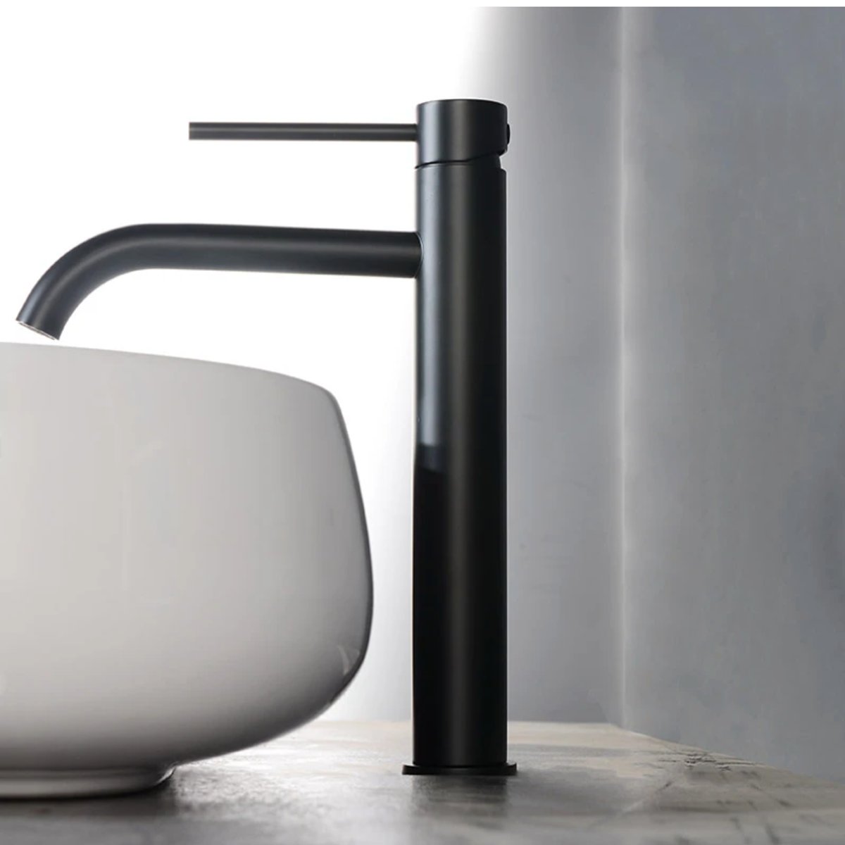 Mitigeur de salle de bain noir mat