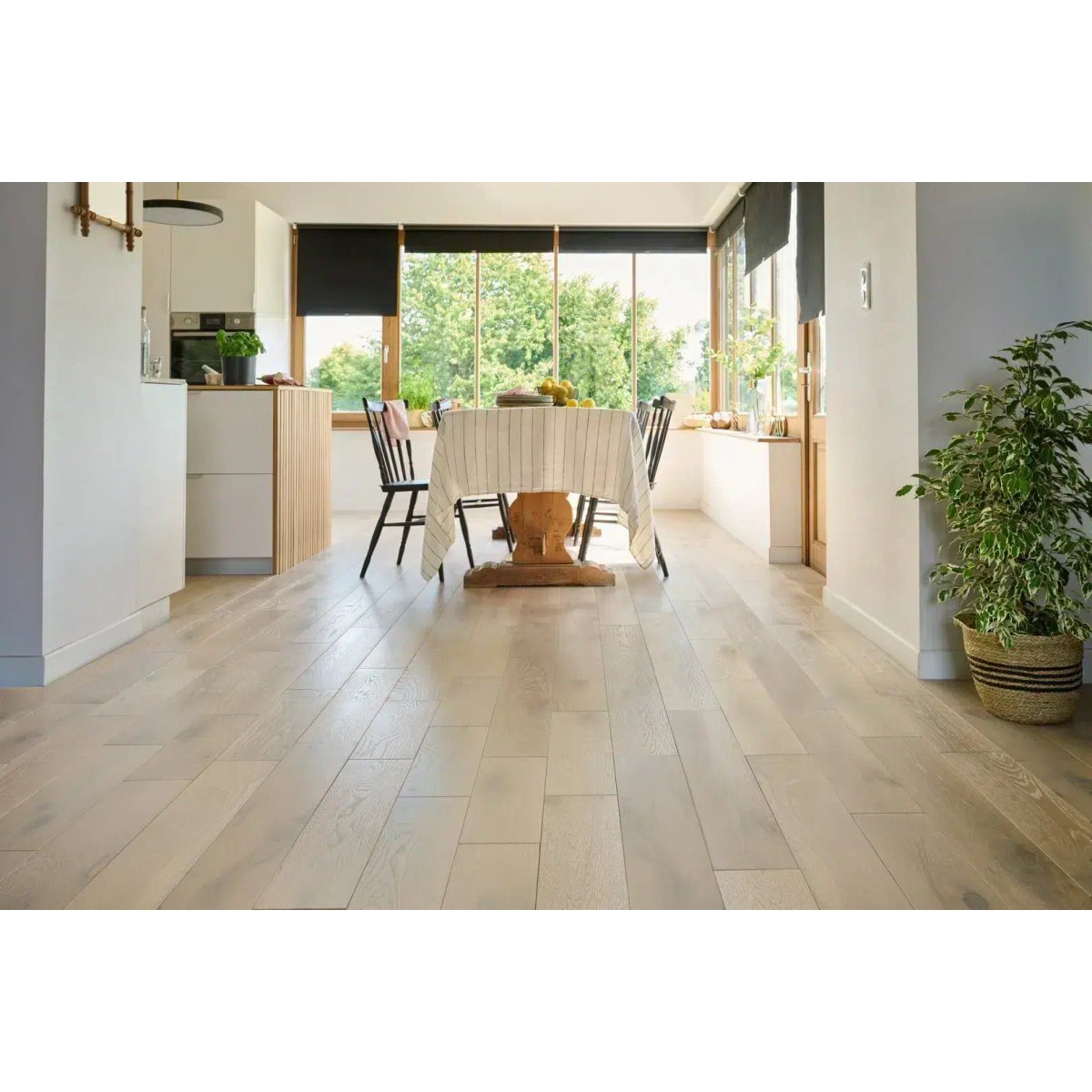 Parquet chêne massif blanchi - Larg. 15 cm