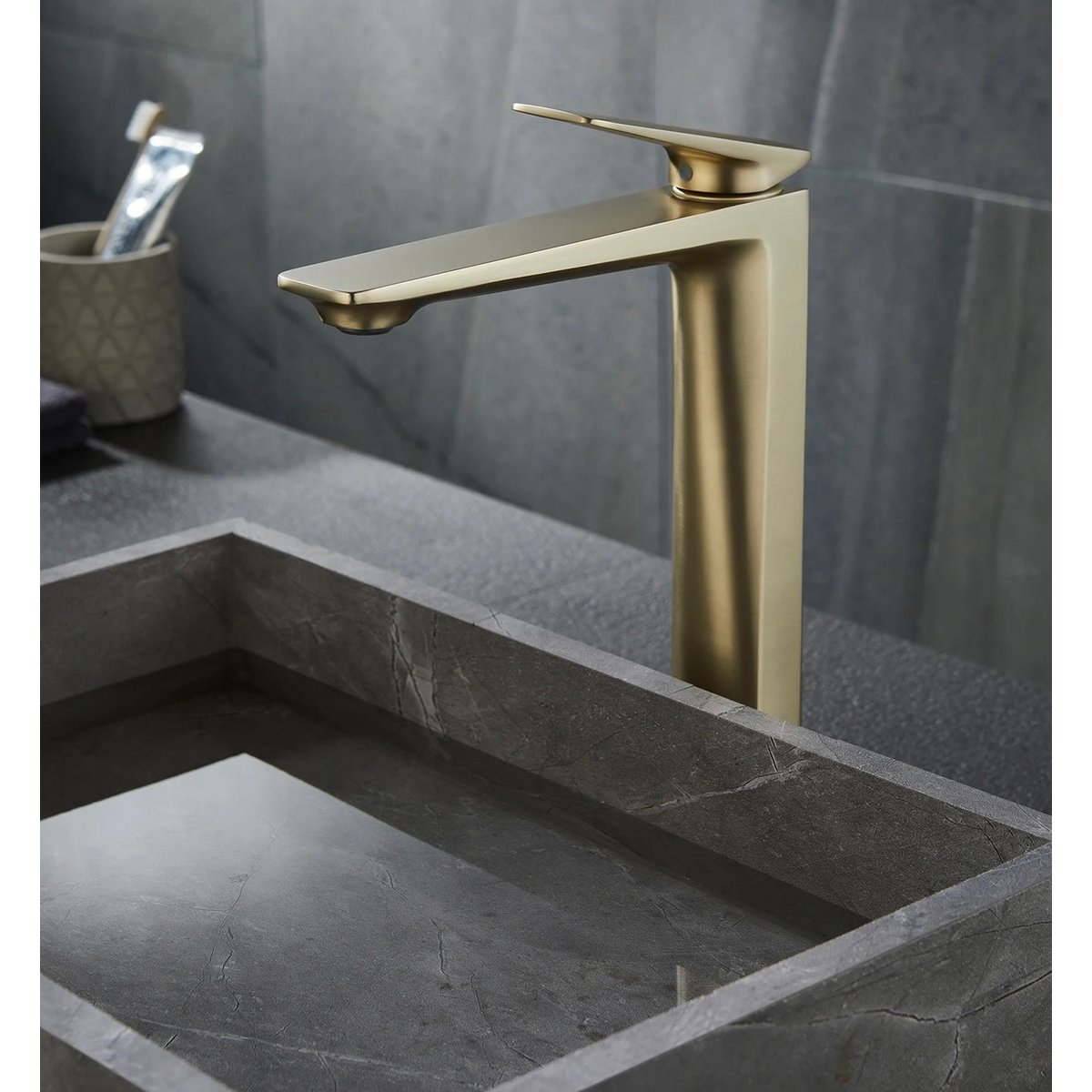 Mitigeur de salle de bain or brossé
