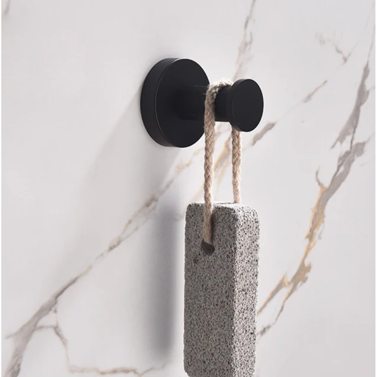 Porte-serviettes noir mate strié