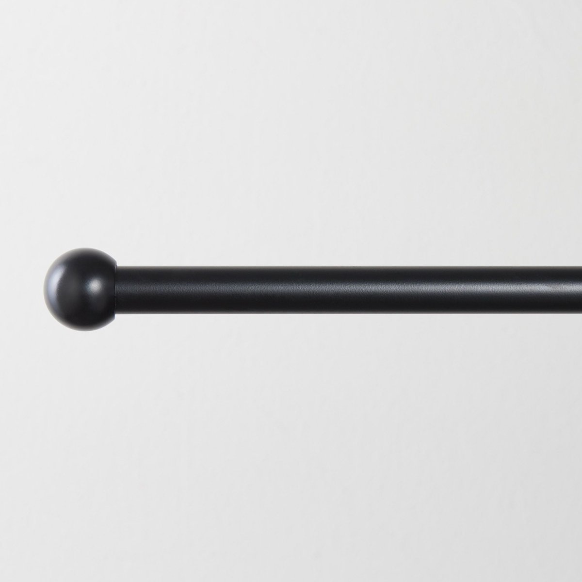 Embout boule ALMA noir mat