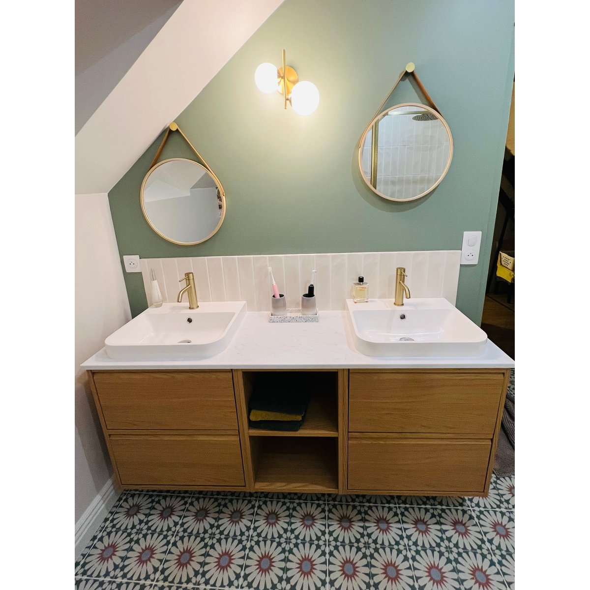 Mitigeur de salle de bain or brossé