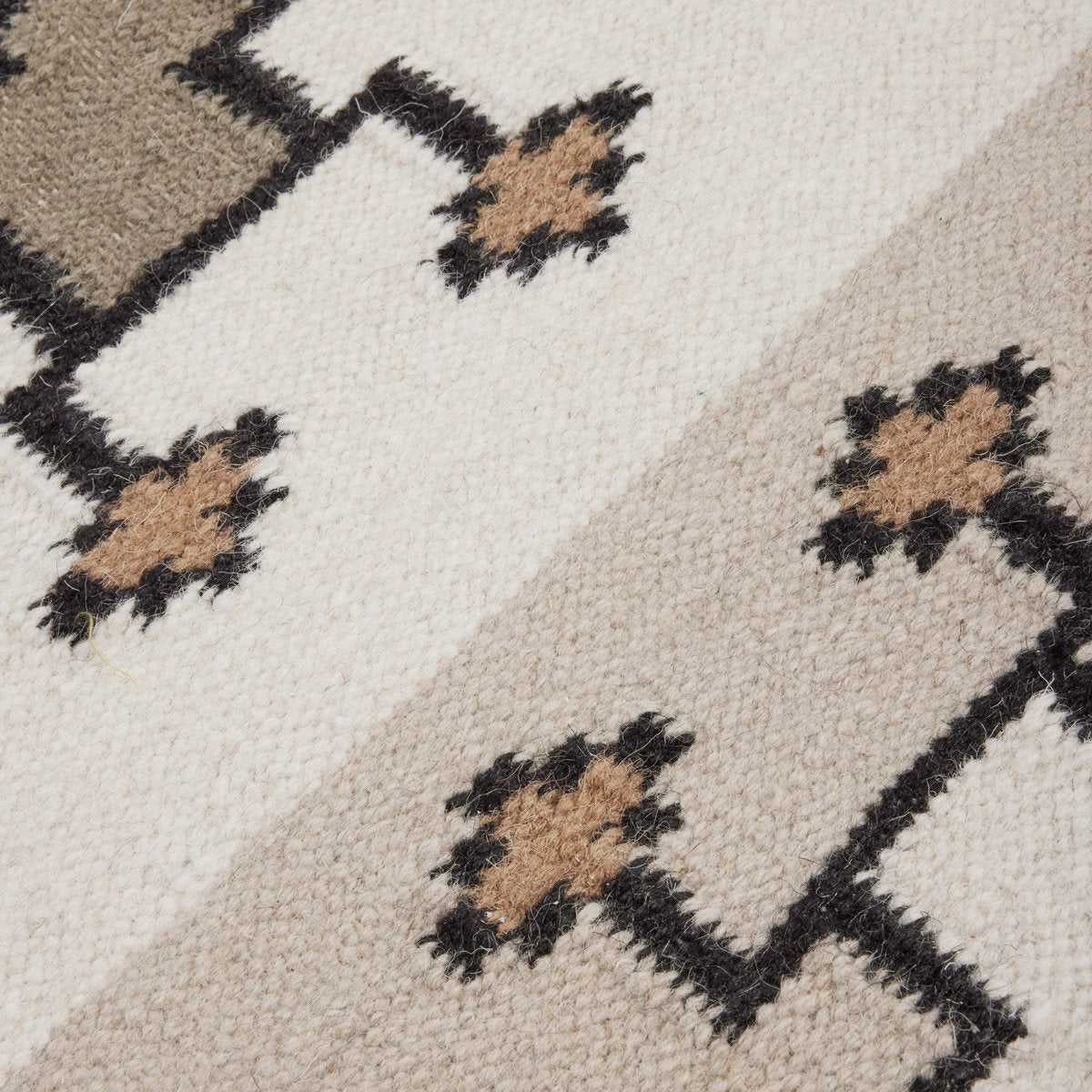Tapis de sol BOUEKRI naturel et taupe
