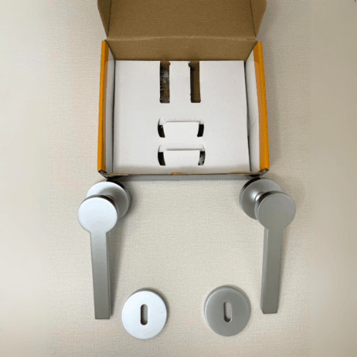 Poignée de porte Marina