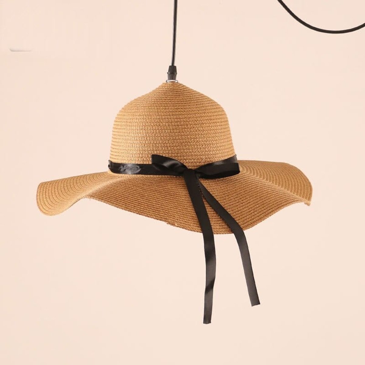 Suspension Chapeau de Paille