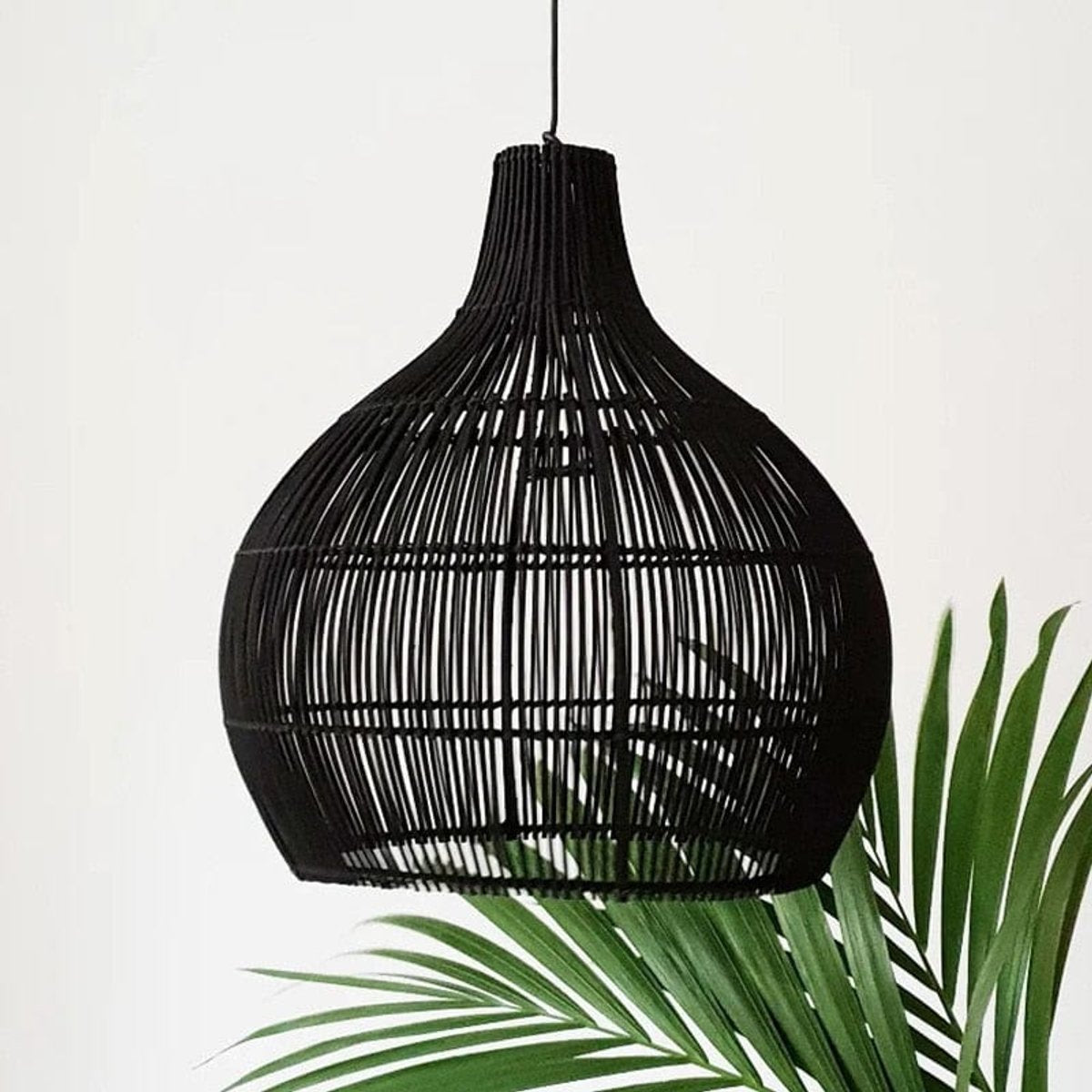Suspension Rotin Noire