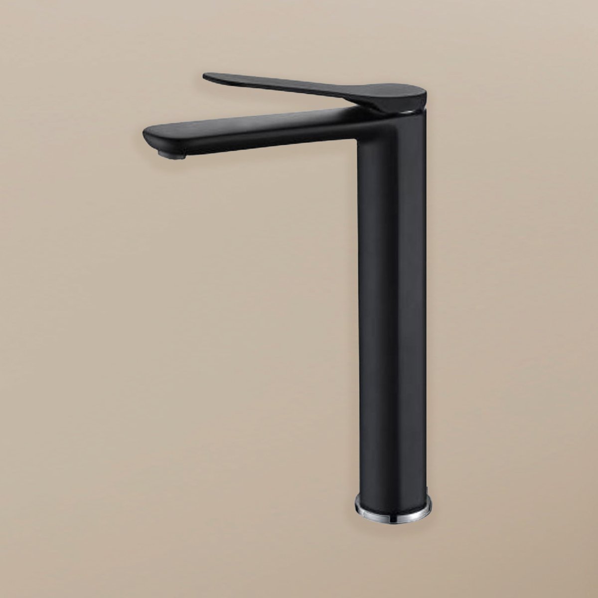 Grand robinet de salle de bain noir mat
