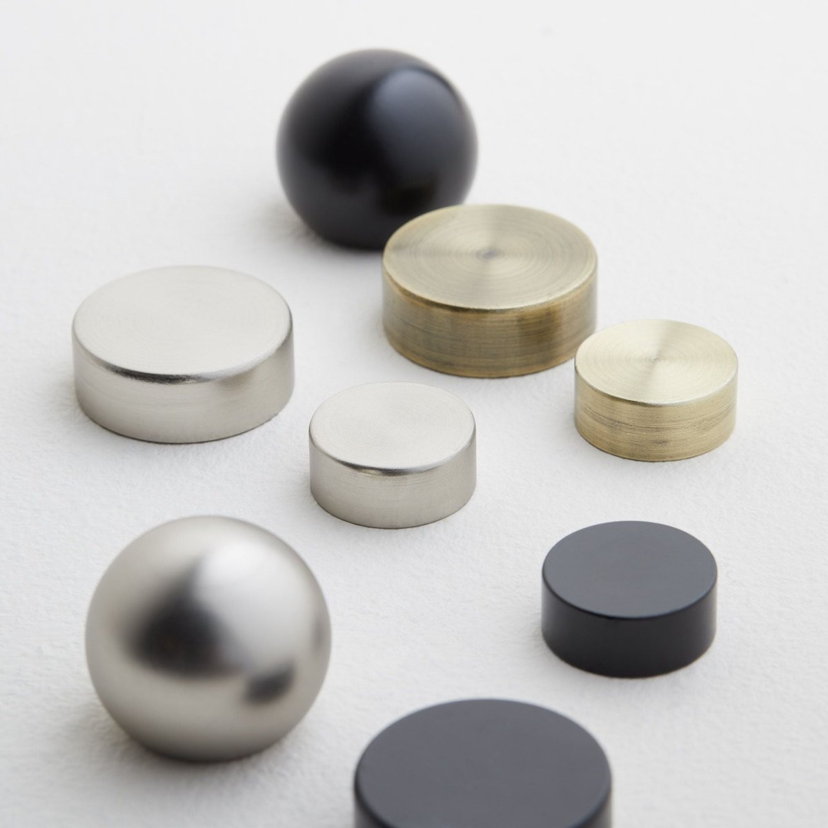 Embout cylindrique ALMA noir mat