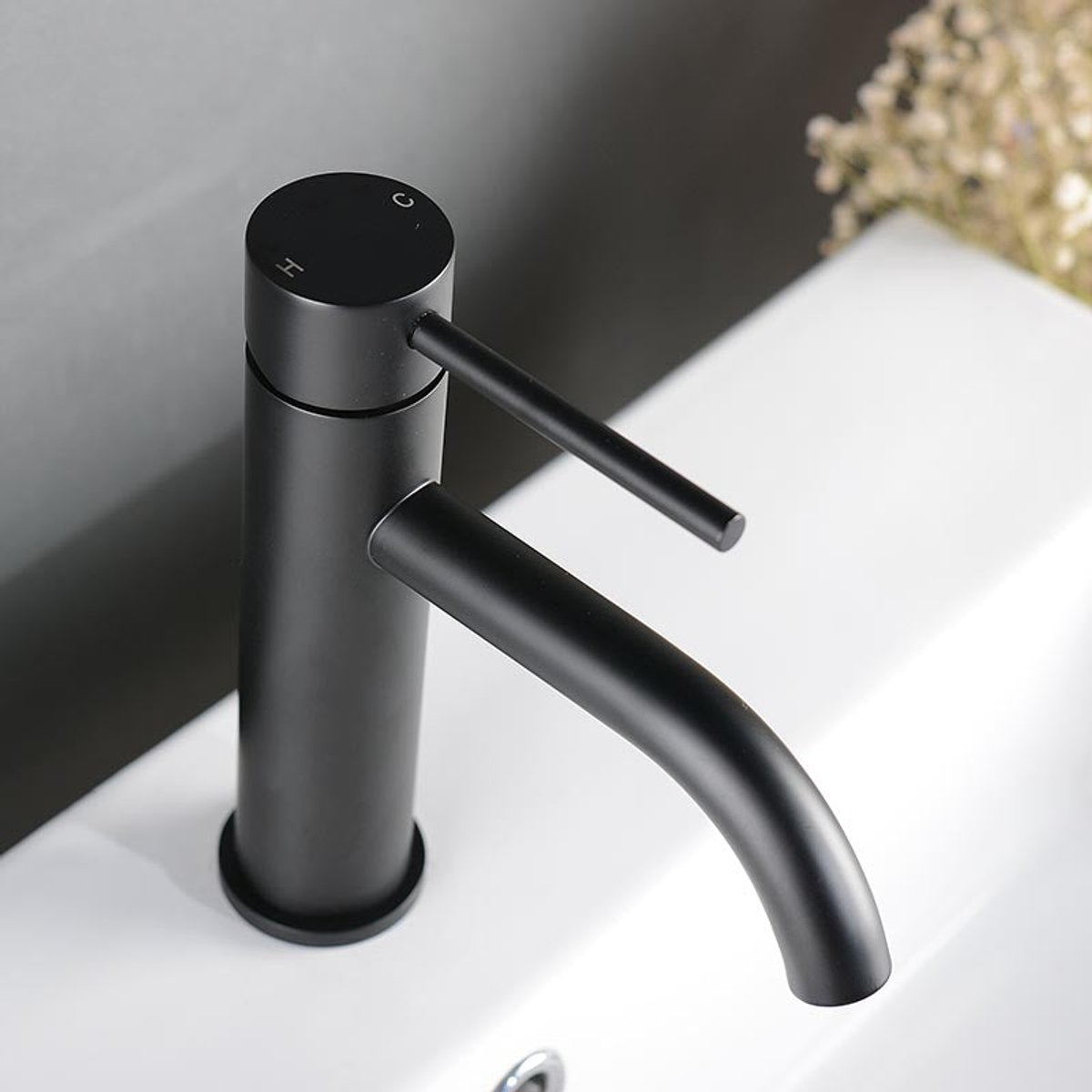 Mitigeur de salle de bain noir mate